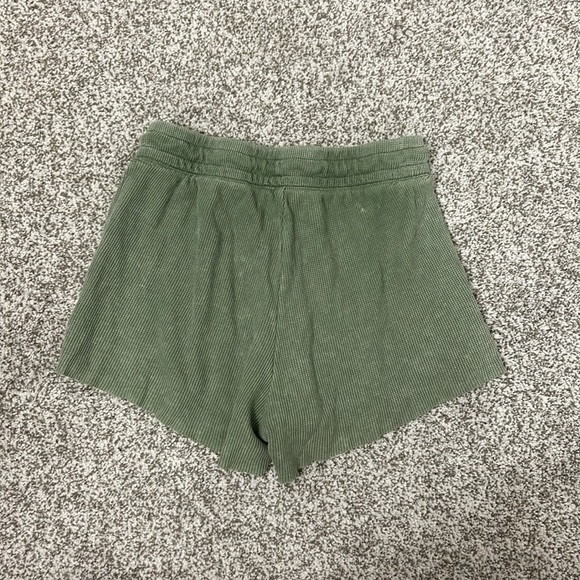 green lounge shorts - Picture 2 of 3